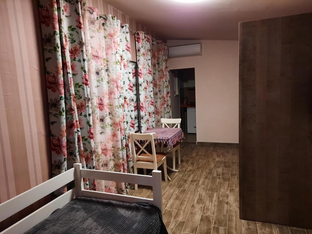 Green Villa Rodna スコピエ エクステリア 写真
